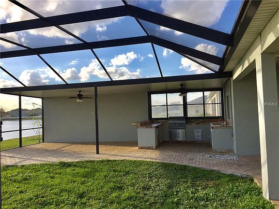 4th image of 1870 Thetford Cir #6
