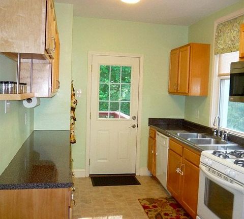 5th image of 3870 Isabella Ave
