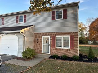 103 N Line Rd, Stevens, PA 17578