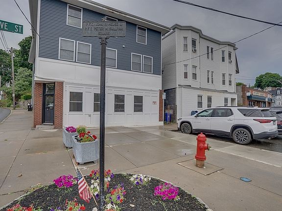 2nd image of 1 Glenwood St APT 2