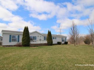 616 McKinch Dr, Saranac, MI 48881