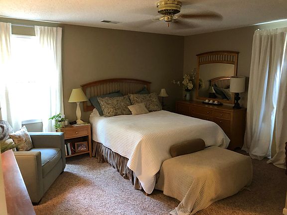 5th image of 635 Riverview Dr
