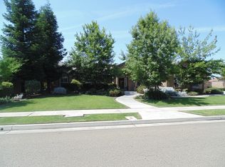 1521 Bella Oaks Dr, Tulare, CA 93274