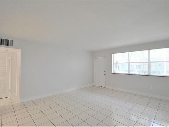 4th image of 1265 Marseille Dr APT 131