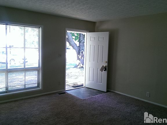 4th image of 8816 Balboa Ct