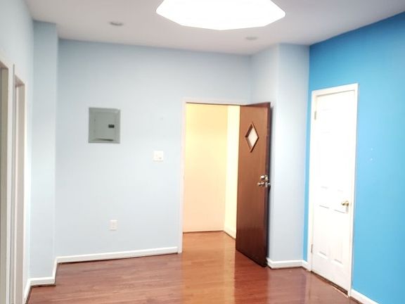 2nd image of 2428 23rd St APT 2