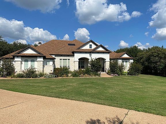 2nd image of 6112 Laguna Cliff Ln