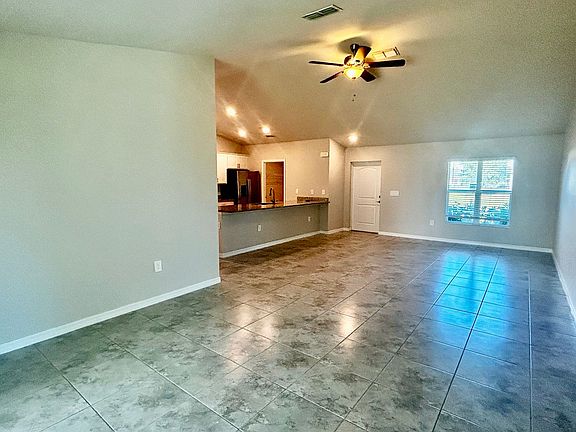 5th image of 1420 NW 13th Ter