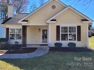 272 Indian Paint Brush Dr, Mooresville, NC 28115