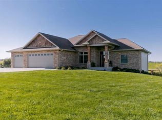4287 Buffalo Ct NE, Solon, IA 52333