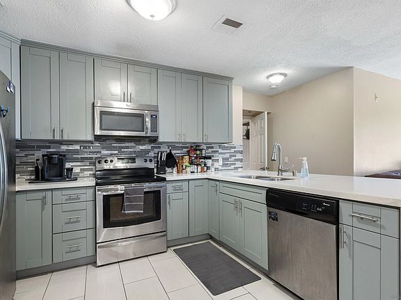 2nd image of 5990 Dandridge Ln Unit 167