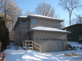 3070 Alexander Ln, Mound, MN 55364