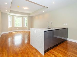 906 E 2nd St #309, Boston, MA 02127
