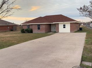 428 Green Acres Dr, Palmer, TX 75152