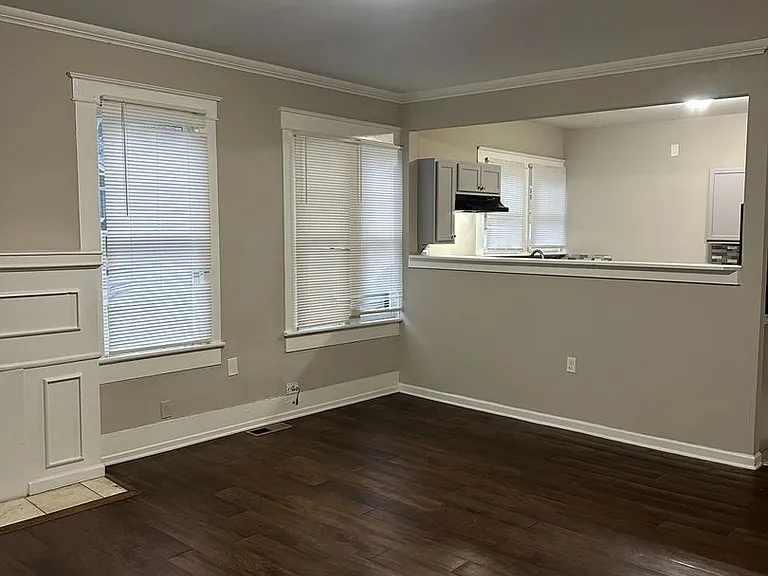 1731 Exeter Ave — Photo 7