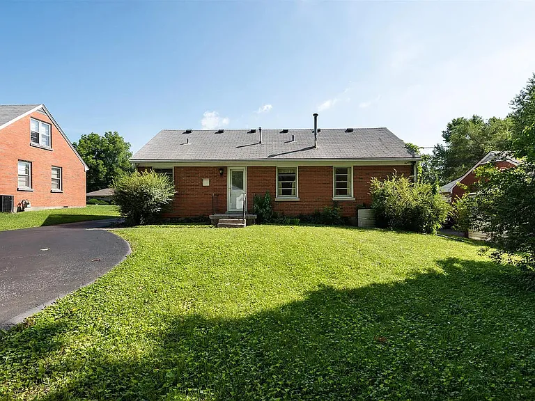 204 Zandale Dr — Photo 23