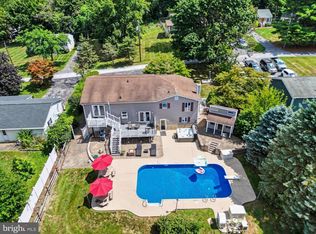 530 Mount Holly Dr, Westminster, MD 21157