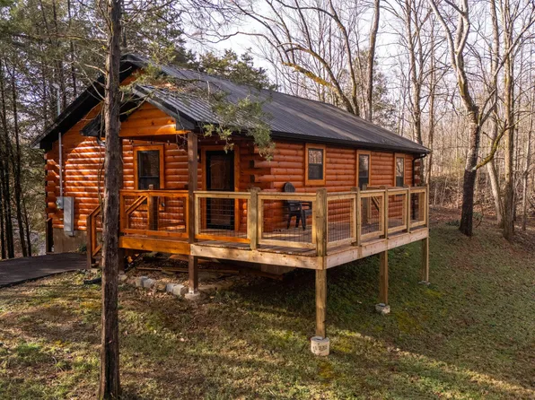 1065 Timberlake Cir, Sevierville, TN 37876