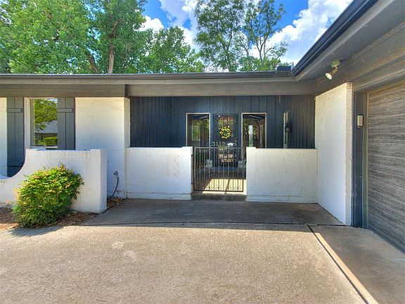 4th image of 3112 Brookhollow Rd