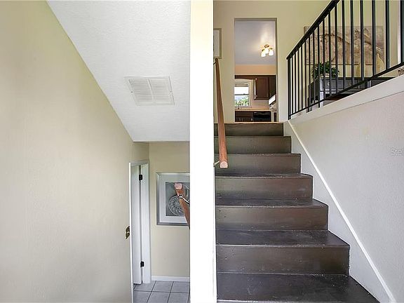 4th image of 638 Firwood Ct