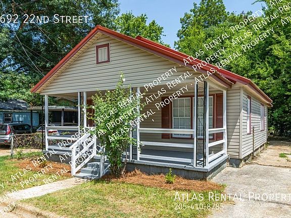 2nd image of 2692 22nd St