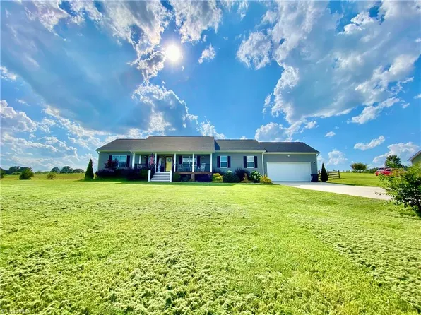 176 Back Acres Ln, Kann, NC 28081