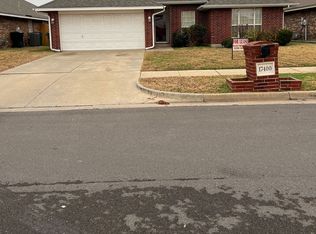 17400 Gold Dr, Edmond, OK 73003