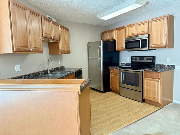3rd image of 1550 S Belcher Rd APT 235