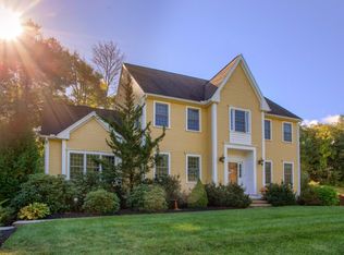 9 Bicknell Rd, Grafton, MA 01519