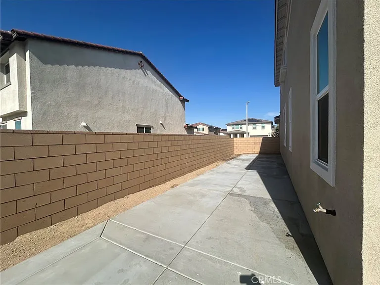 12574 Dartola St — Photo 44