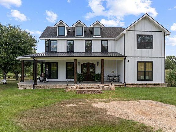 2nd image of 131 New Arbor Rd W