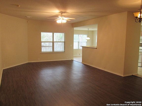 3rd image of 4101 Brook Hollow Dr