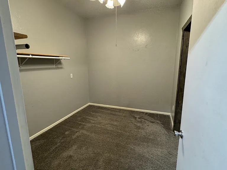 610 N 100 W — Photo 6