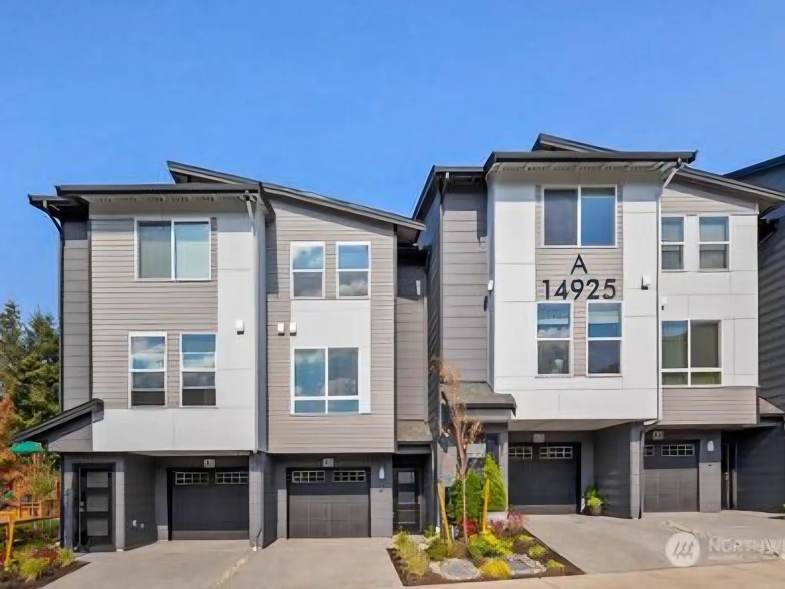 44th Ave W, Lynnwood — Photo 1