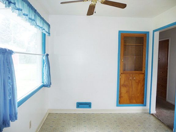 5th image of 1788 Charlene St