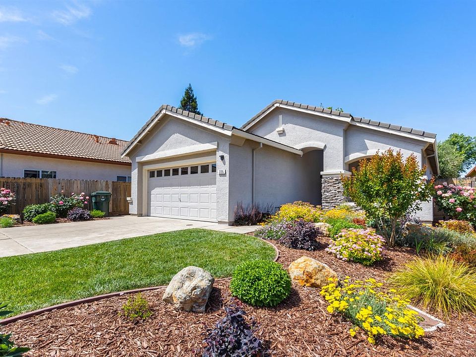 1st image of 225 Blagdon Ct