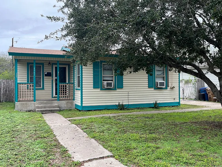 4961 Monitor St — Photo 1