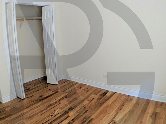 4th image of 819 W Waveland Ave #One