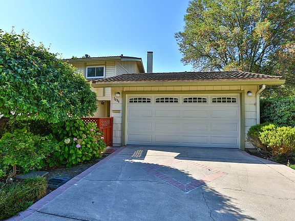 3rd image of 1086 Polk Ln