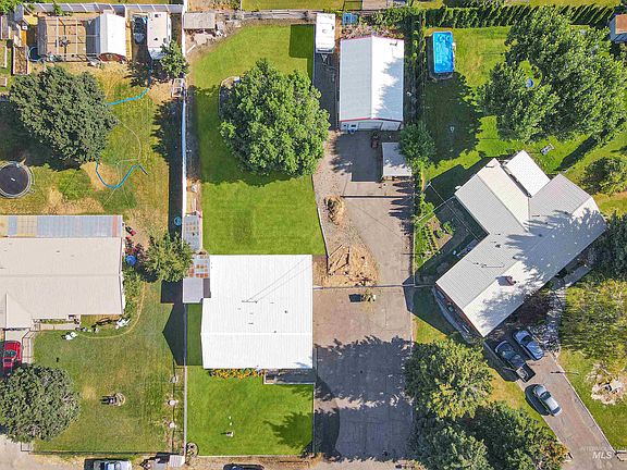3rd image of 162 W Baseline Rd