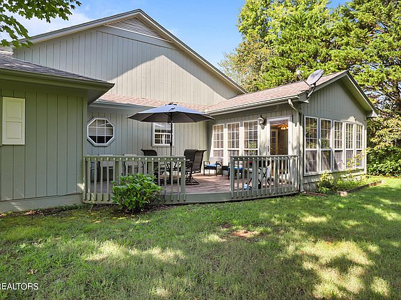 5th image of 2024 Locarno Dr