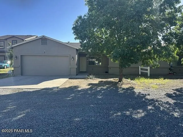 3 bed, 2.0 bath, 1231 sqft, $1,795 — Photo 1