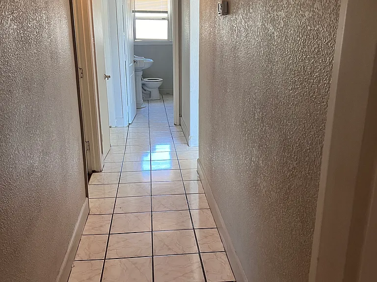 4641 Lemon Hill Ave — Photo 8
