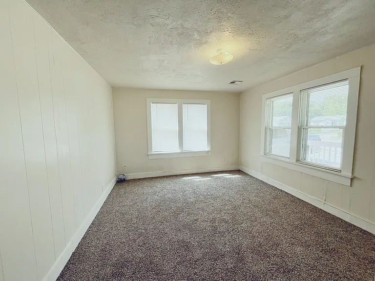 5008 N College Ave — Photo 6