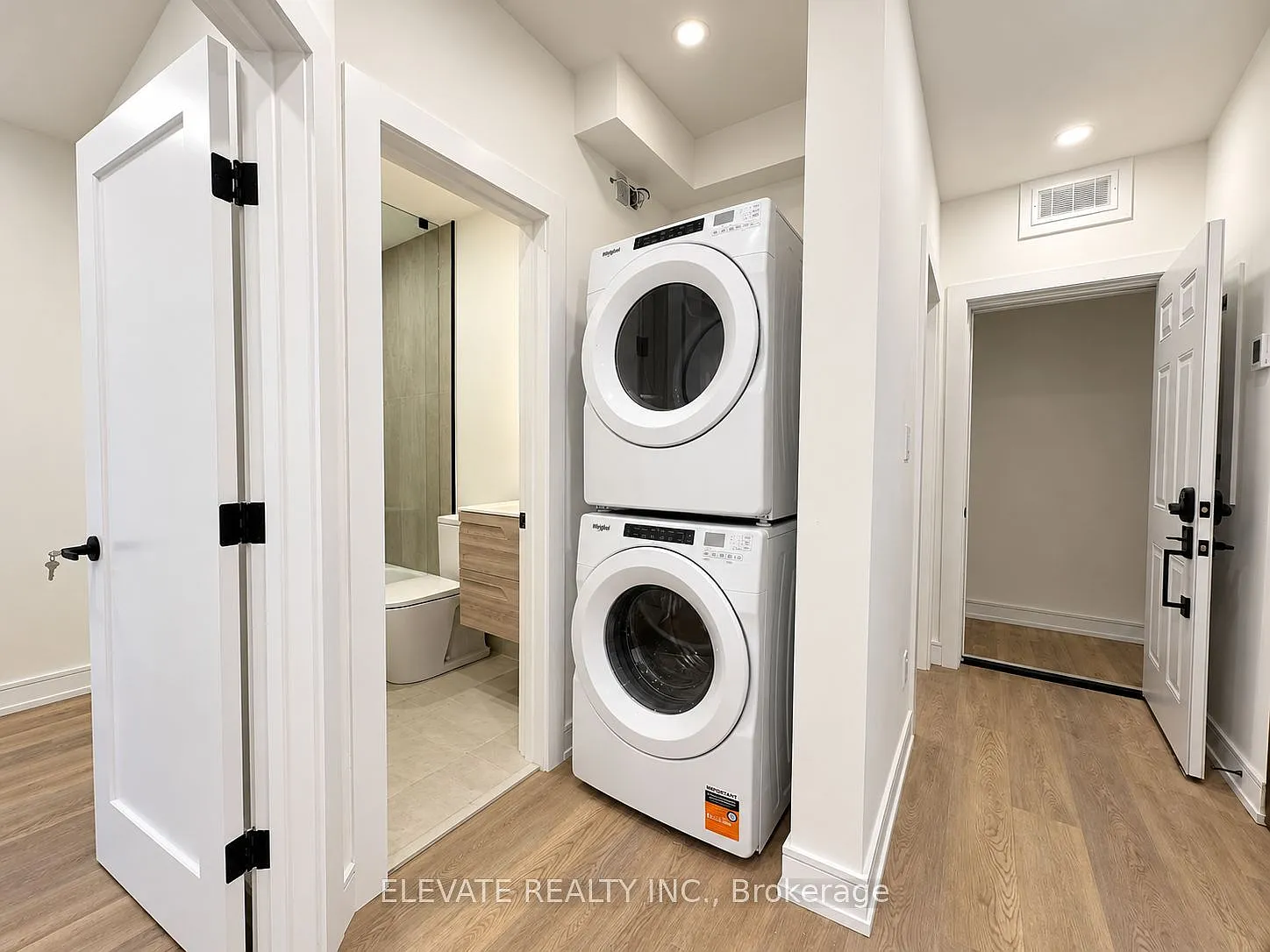 76 Burnaby Blvd — Photo 4