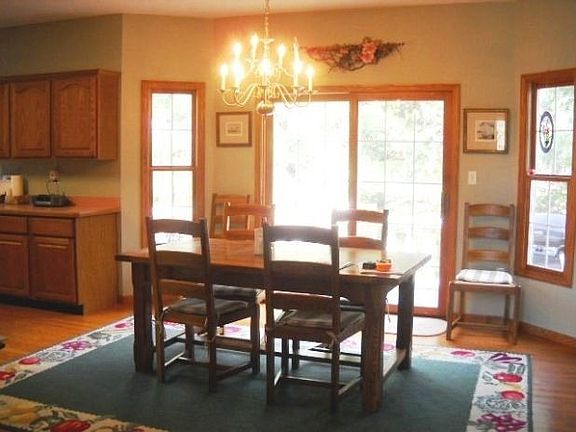 3rd image of 6375 Pebblecreek Dr