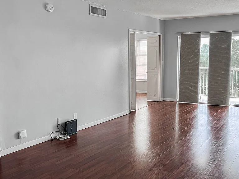 3050 N Course Dr — Photo 2