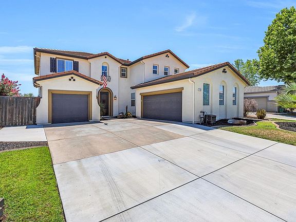 2nd image of 1100 Silverton Cir