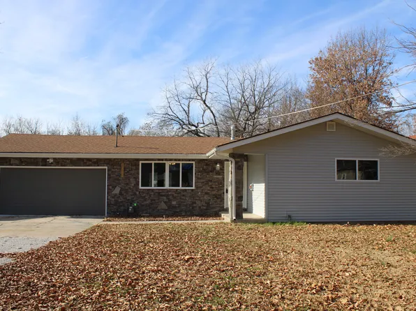 2233 N Fort Avenue, Springfield, MO 65803