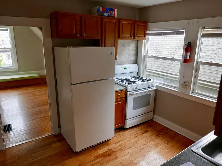 505 Norwood Ave #5 — Photo 3